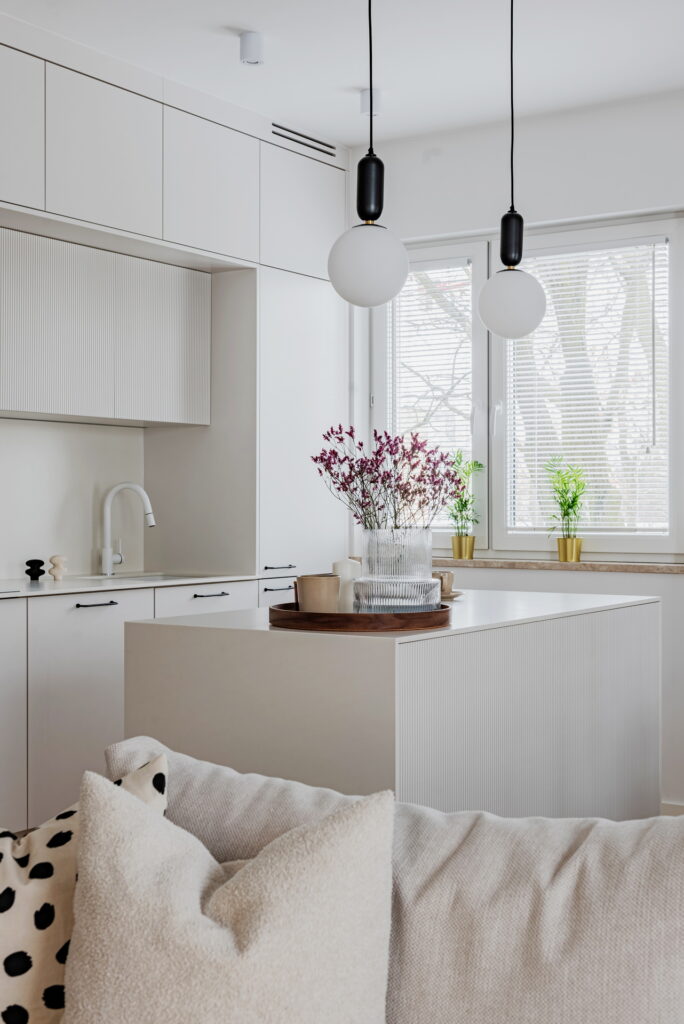 Bielszy odcien bieli autorstwa Deer Design 19