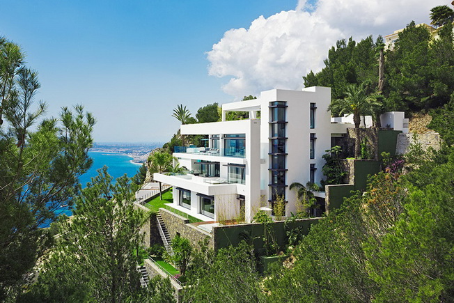 Villa atemporal en la Costa Blanca española