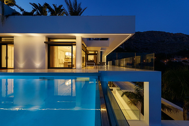 Villa atemporal en la Costa Blanca española