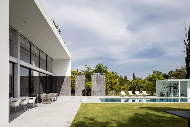 House F – casa en Israel diseñada por Pitsou Kedem Architects