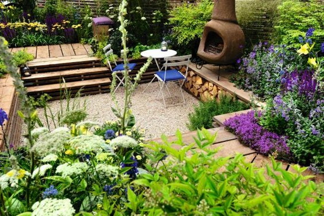 un pequeño jardín