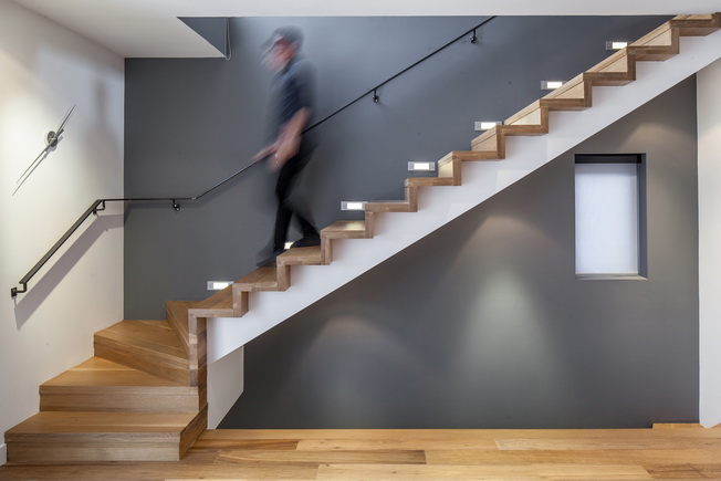 Mid-Town Tripleks – budynek stworzony przez Studio JCI